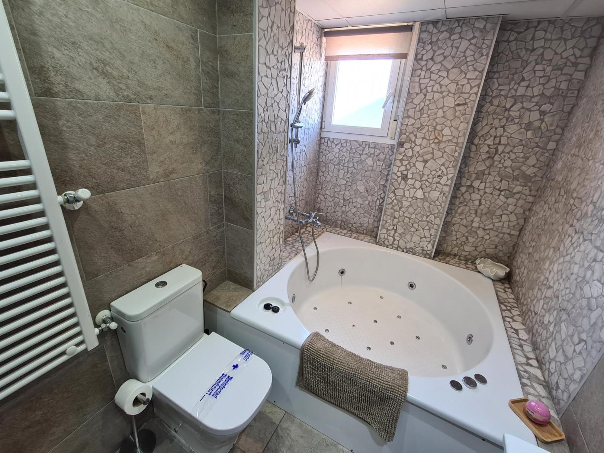 Dos Torres Ribera Play & Relax Con Jacuzzi Y Cine Apartment Zaragoza Exterior foto